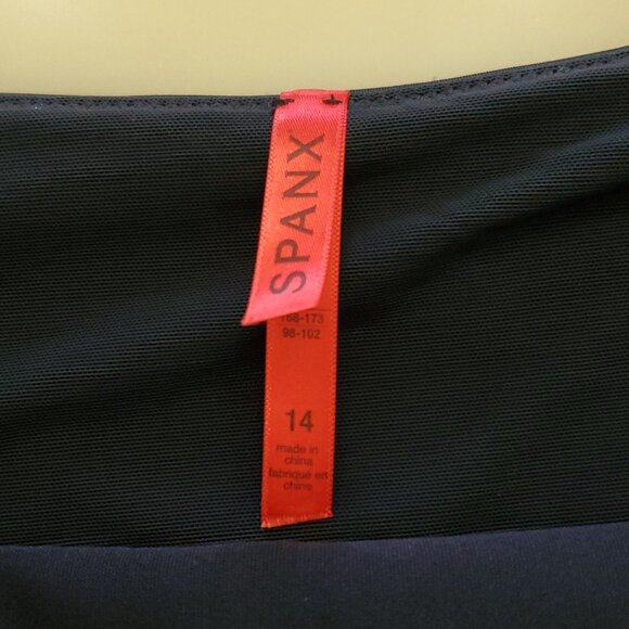 SPANX Side Wrap Skirted Women's Swim Bottom Size 14 - Picture 6 of 15